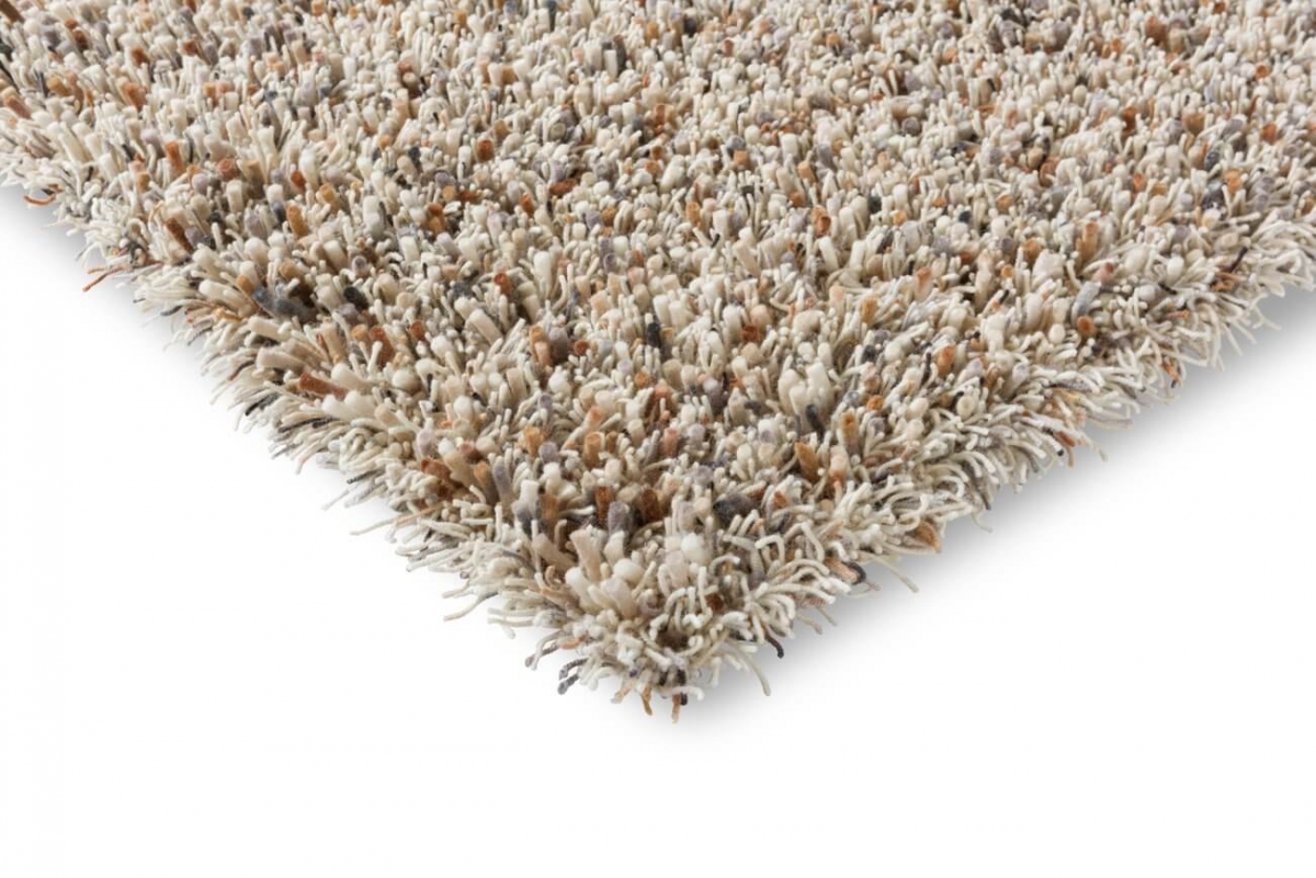 Alfombra Shaggy Spring de Brink & Campman. Elegancia atemporal para tu hogar.