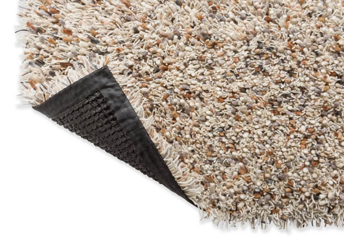 Alfombra Shaggy Spring de Brink & Campman. Elegancia atemporal para tu hogar.