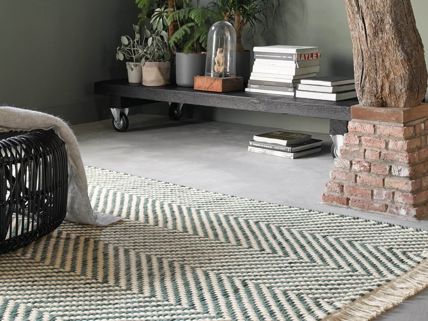 Alfombra Atelier de Brink & Campman, tejida a mano con pura lana virgen