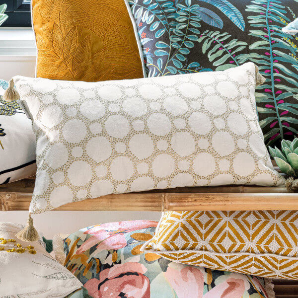 Funda de cojín Carces de Casamance en tienda de decoración de hogar DecoraZone de Bilbao