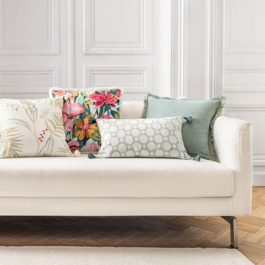 Funda de cojín Carces de Casamance en tienda de decoración de hogar DecoraZone de Bilbao