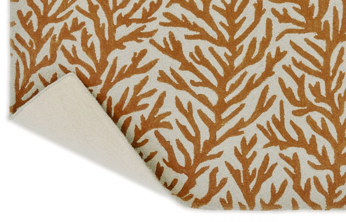 Alfombra lana en beige o gris con diseño de ramas en tienda de alfombras Decorazone