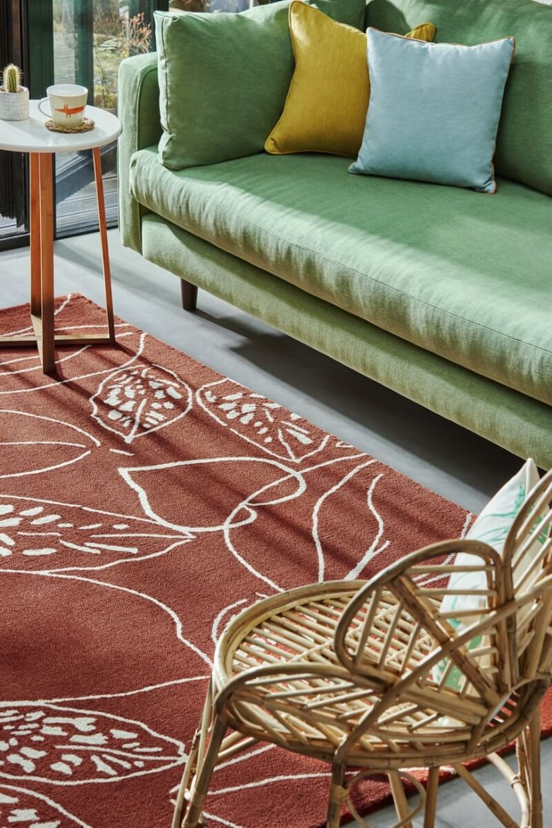 Alfombra lana Orto con diseño Scion floral en rojo mostaza o girs en Decorazone