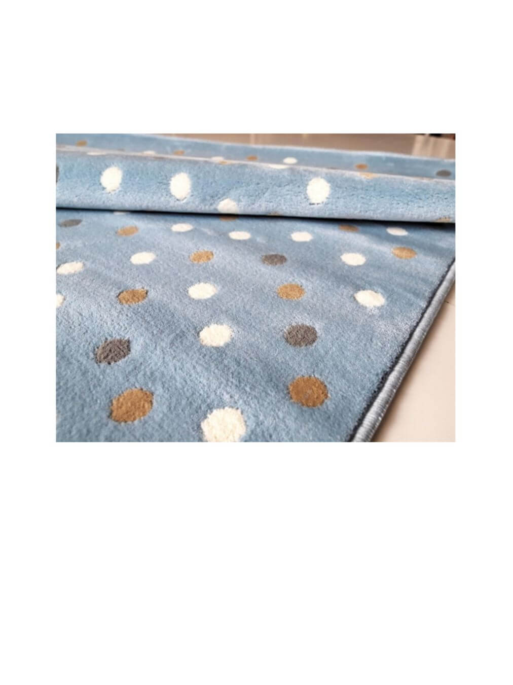 Alfombra infantil Nerea Dots en tienda de alfombras Decorazone