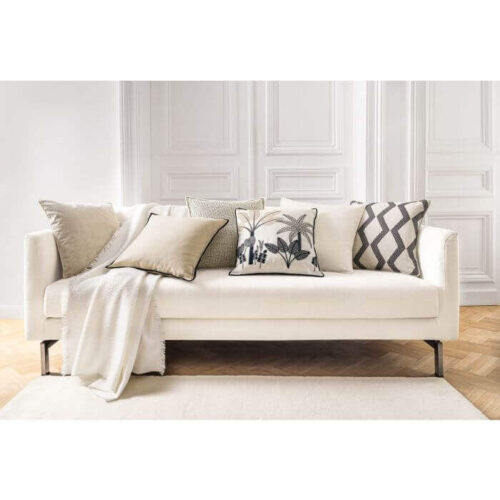 Funda de cojín Manaus de Camanego bordada en Decorazone de Bilbao