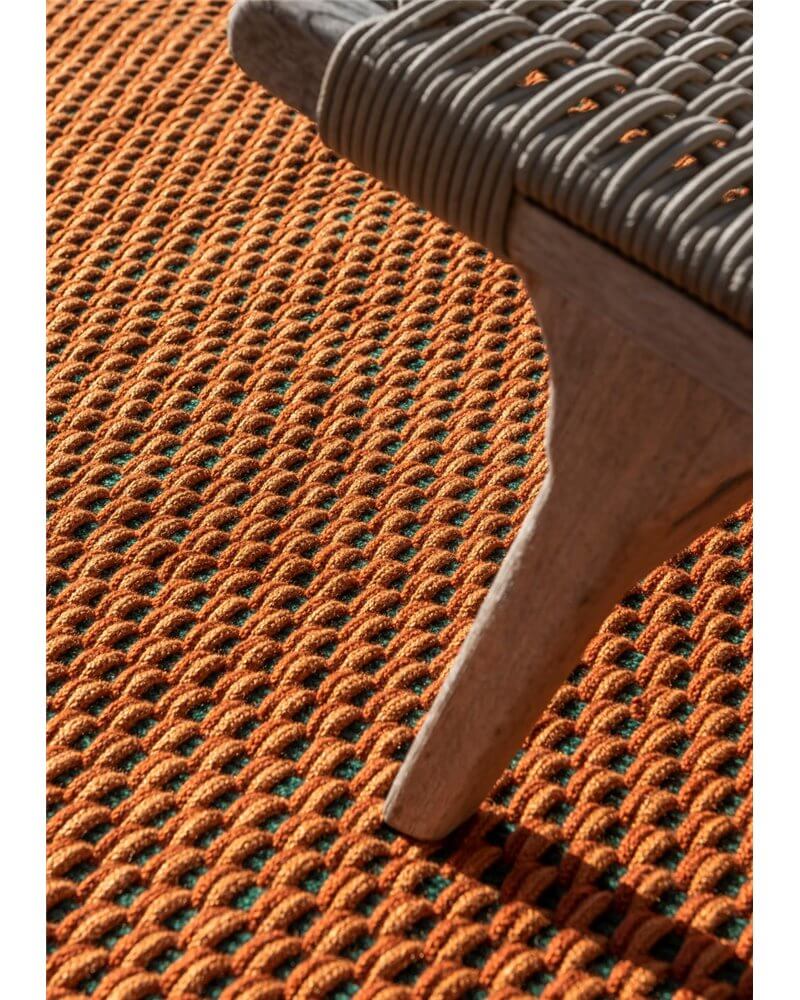 Alfombra Lace Tricolore de Brink & Campman tejida a mano con PET reciclado, reversible y resistente al agua.